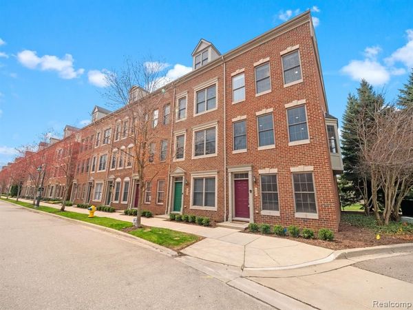 502 GRATEN Street , Birmingham, MI 48009