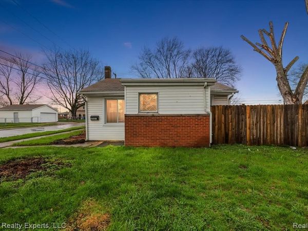 27321 Baldwin Avenue , Warren, MI 48092