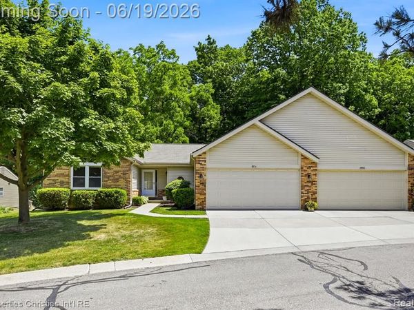 19714 Cardene Way, Northville Twp, MI 48167