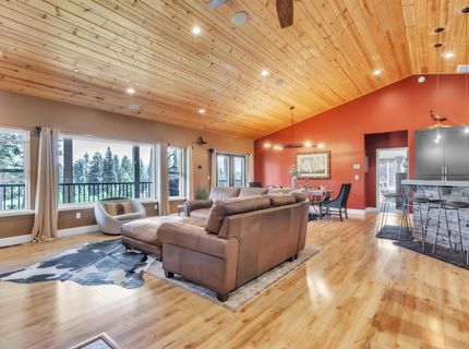 342 Snowy Peak Way , Lake Almanor, CA 96137 Photo
