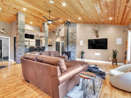 342 Snowy Peak Way , Lake Almanor, CA 96137 Photo