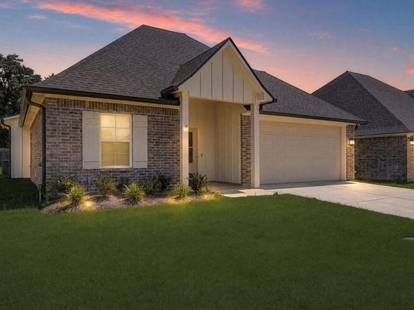 323 Mousse Ruelle Drive, Shreveport, LA 71106