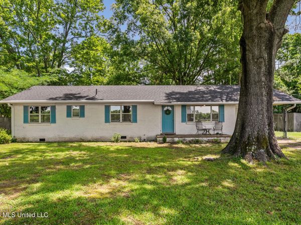 758 Tubbs Road, Batesville, MS 38606