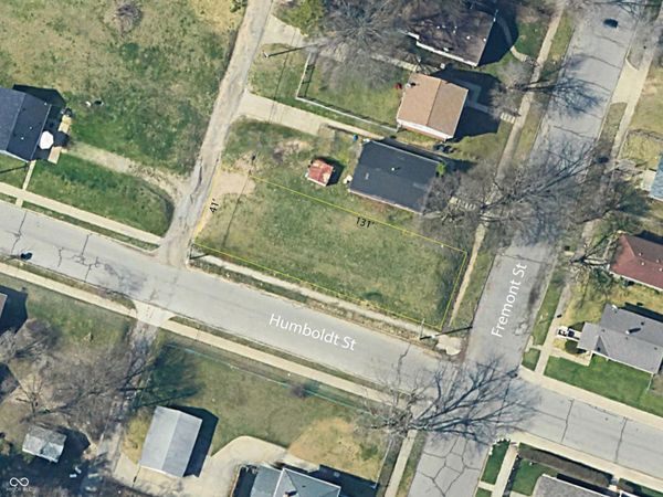 2503 Humboldt Street , South Bend, IN 46628
