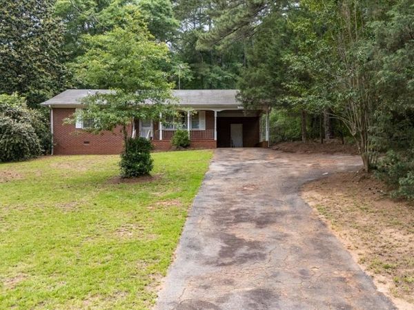 681 S Highway 42, Forsyth, GA 31029