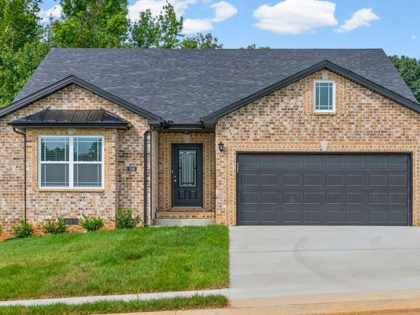 556 Willow Park Dr, Clarksville, TN 37043