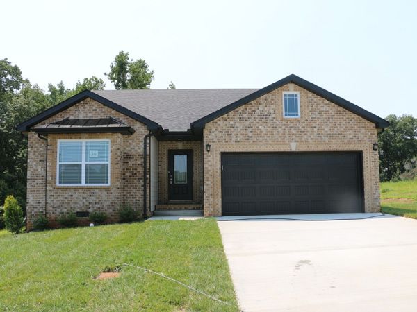 556 Willow Park Dr, Clarksville, TN 37043
