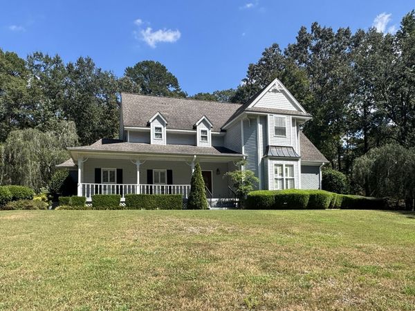 120 Bentley Dr., Tupelo, MS 38804