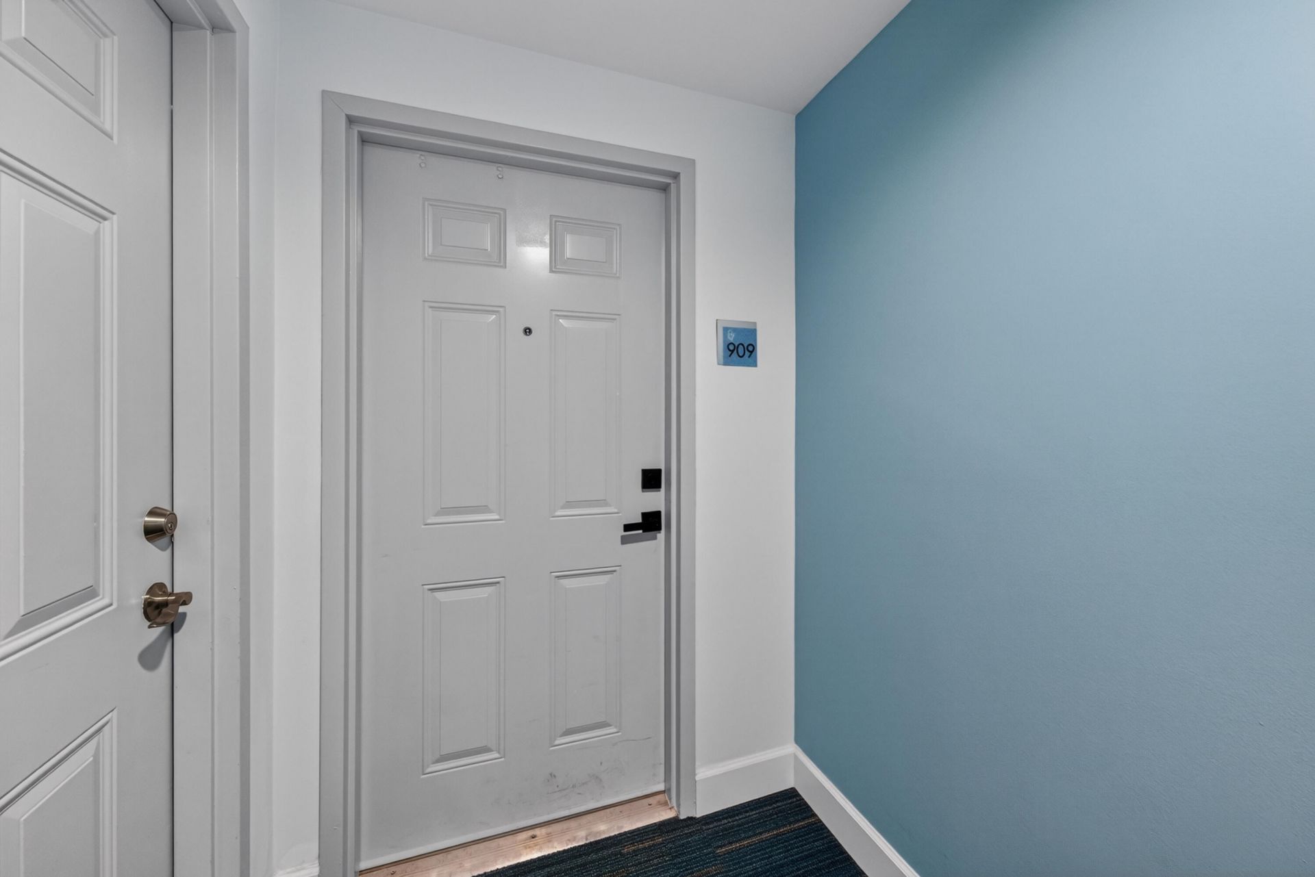 1723 SW 2nd Avenue, Unit 909, Miami, FL 33129 Photo