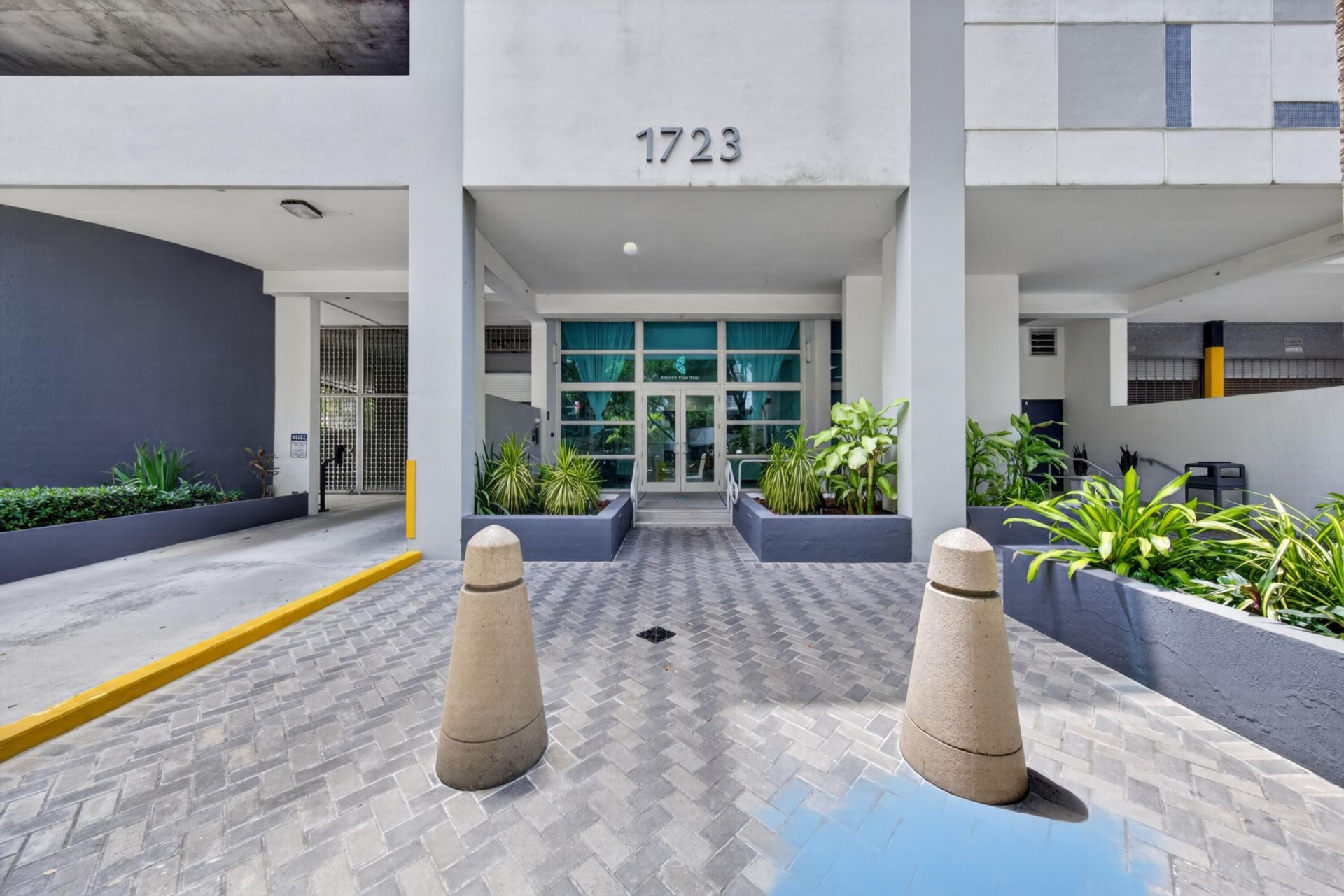 1723 SW 2nd Avenue, Unit 909, Miami, FL 33129 Photo