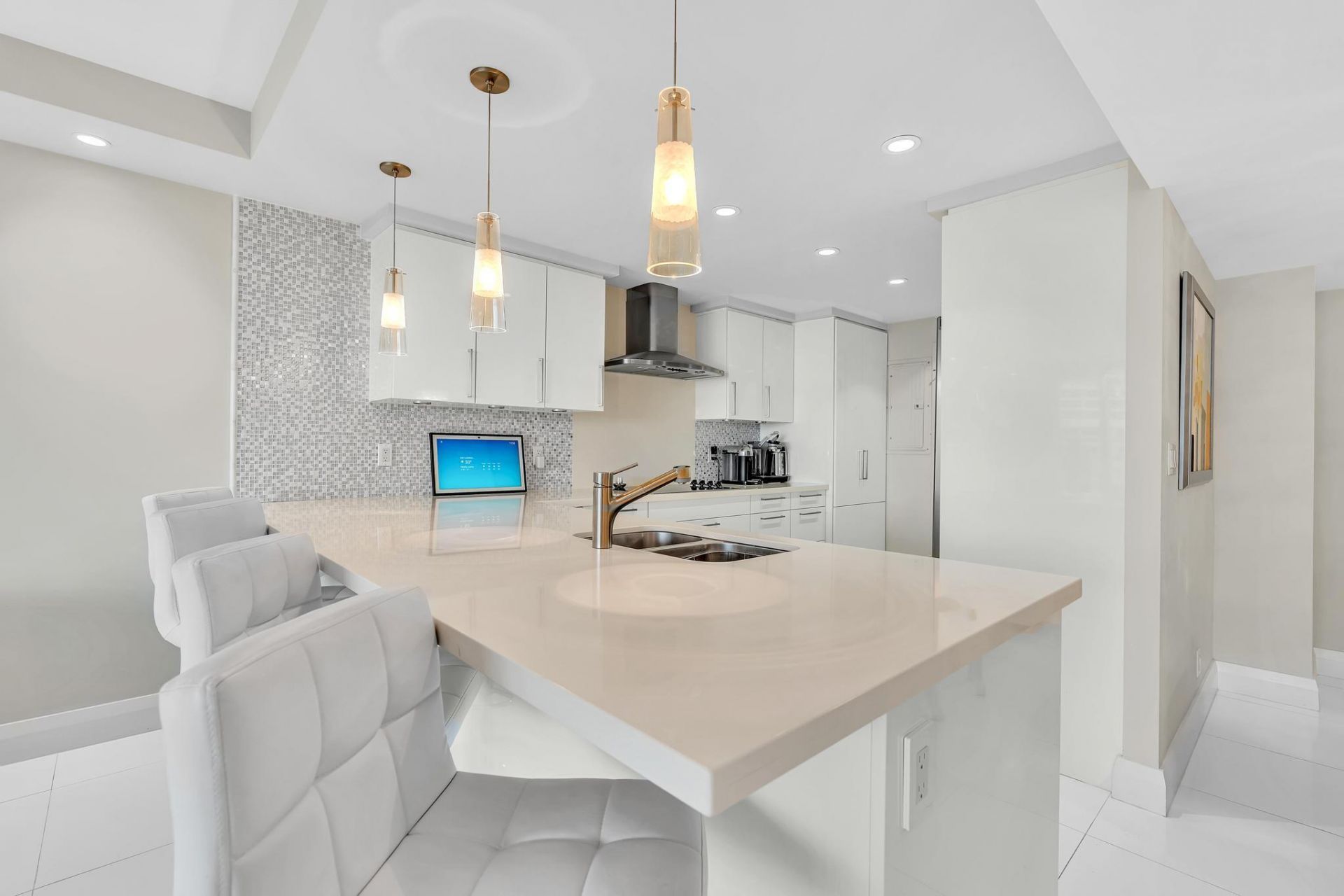 4020 Galt Ocean Drive, Unit 703, Fort Lauderdale, FL 33308 Photo