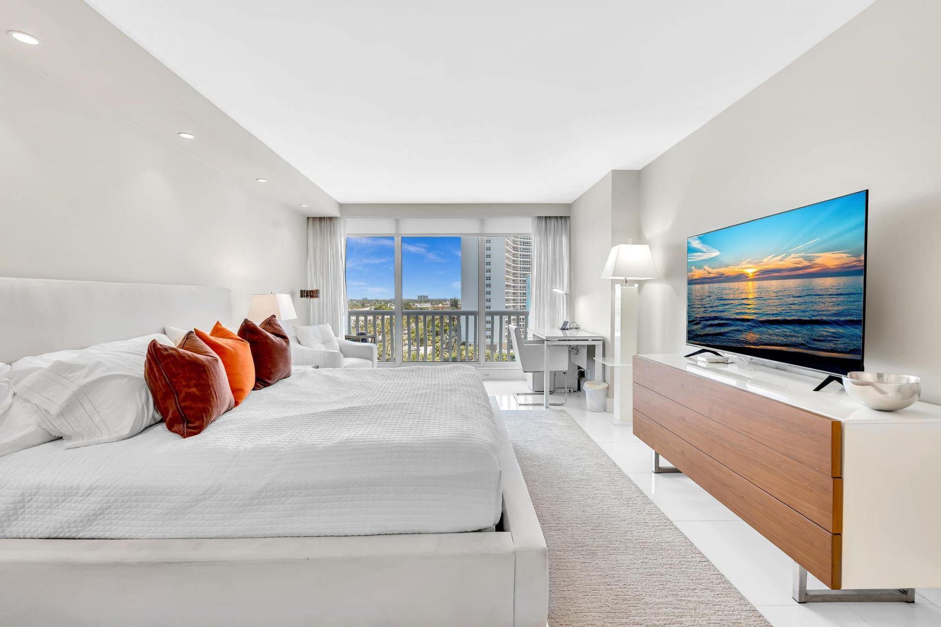 4020 Galt Ocean Drive, Unit 703, Fort Lauderdale, FL 33308 Photo