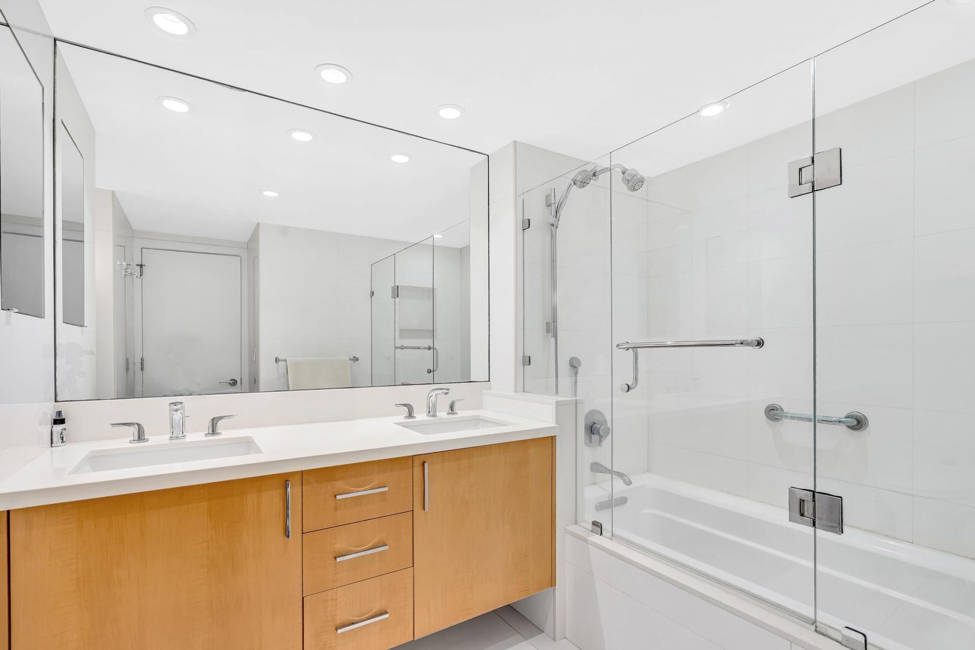 4020 Galt Ocean Drive, Unit 703, Fort Lauderdale, FL 33308 Photo