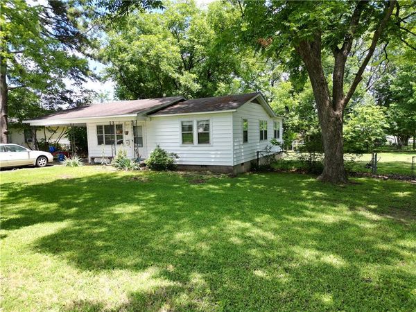 1405 El Paso Avenue , Russellville, AR 72801
