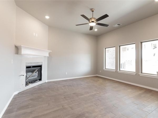 9112 NW 127th Street, Yukon, OK 73099