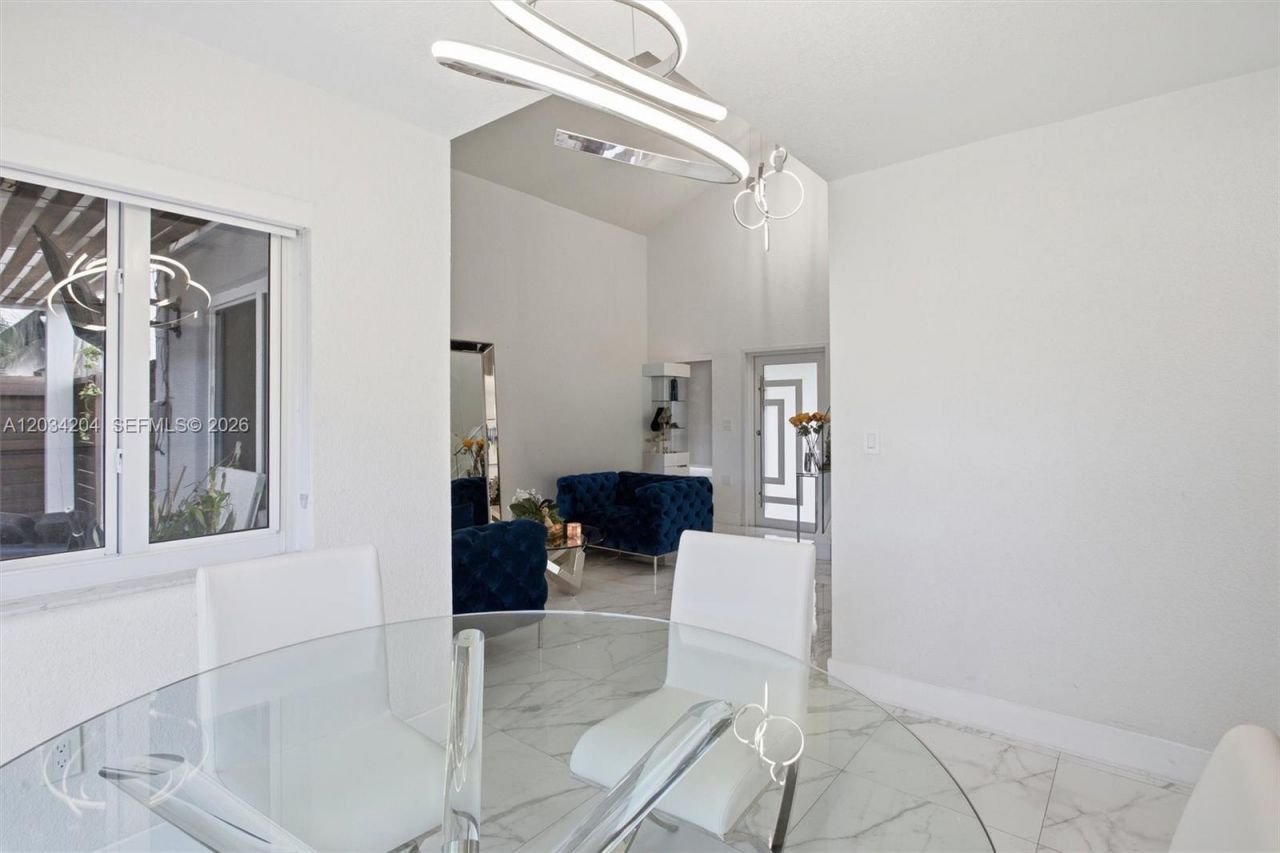 7315 SW 158th Ave, Miami, FL 33193 Photo