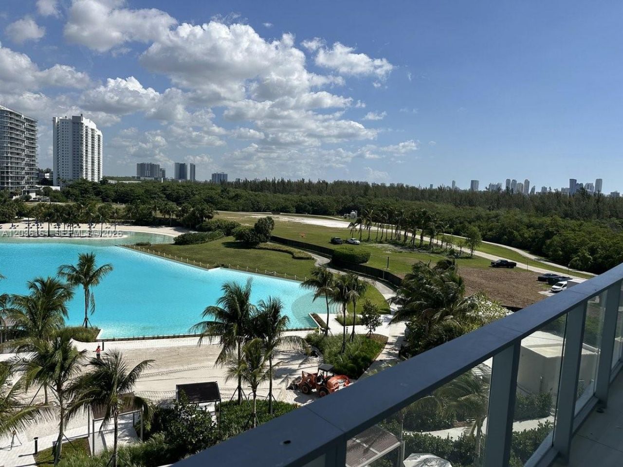 2411 Laguna Circle, Unit 509, Miami Gardens, FL 33181 Photo