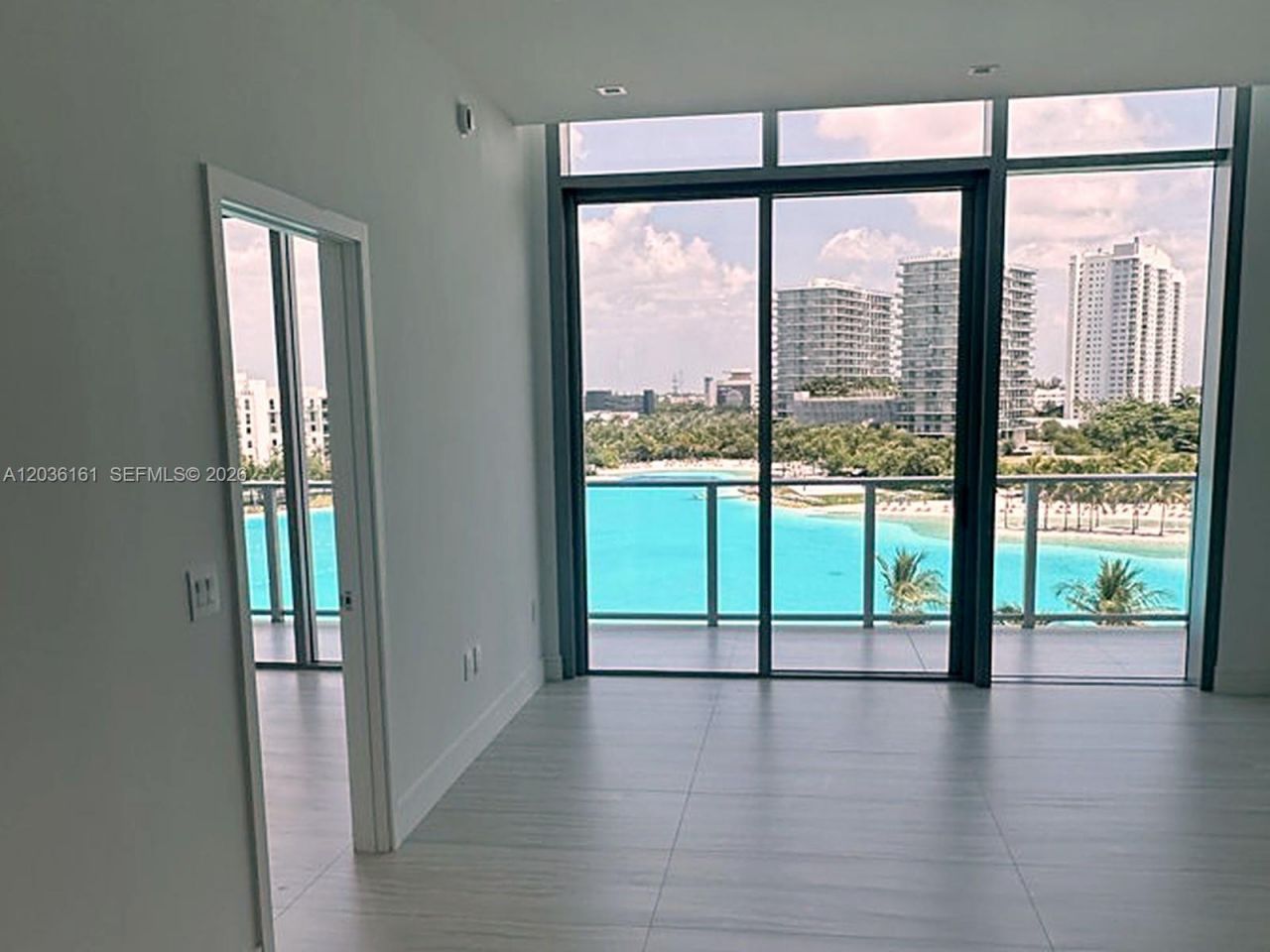 2411 Laguna Circle, Unit 509, Miami Gardens, FL 33181 Photo