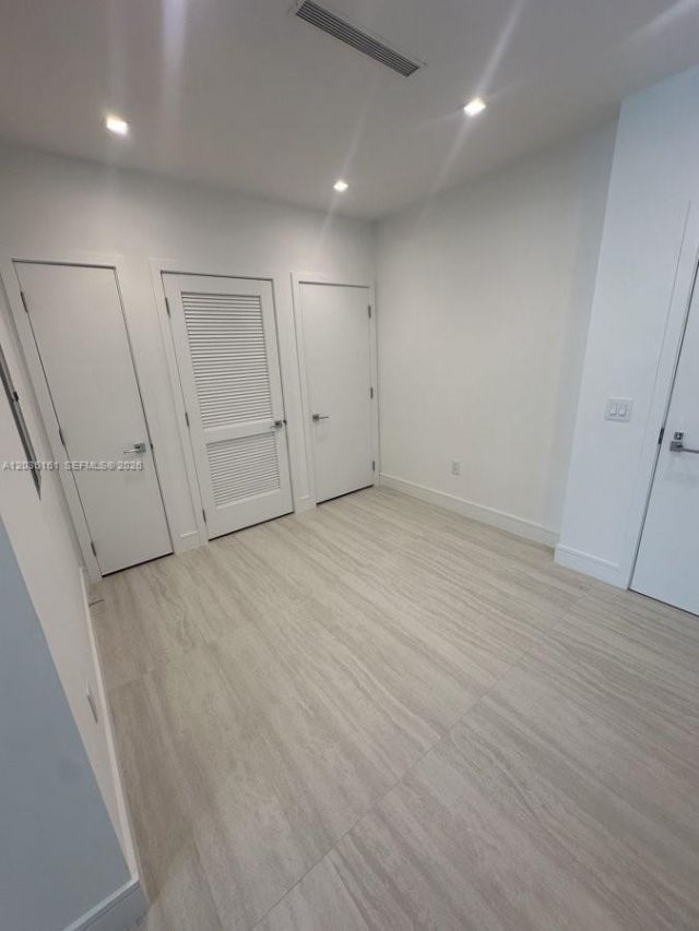 2411 Laguna Circle, Unit 509, Miami Gardens, FL 33181 Photo