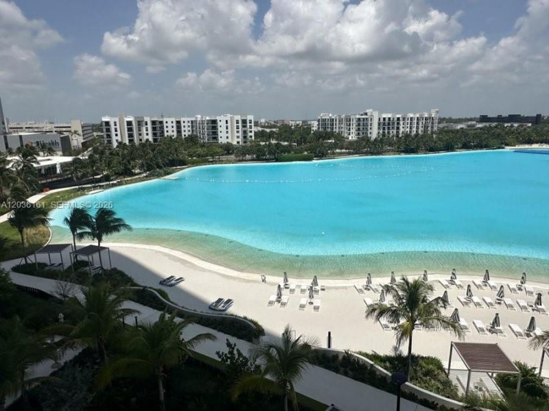 2411 Laguna Circle, Unit 509, Miami Gardens, FL 33181 Photo