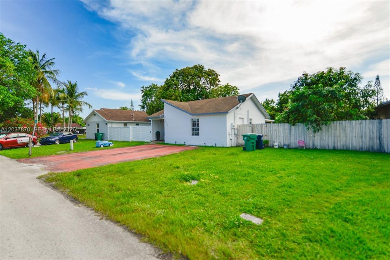 15216 SW 112th Pl , Miami, FL 33157 Photo