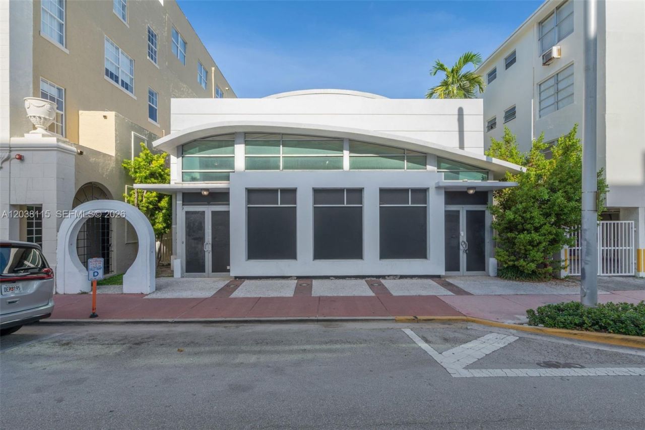 721 Collins Ave , Miami Beach, FL 33139 Photo