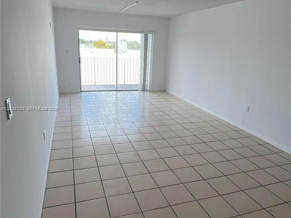 4480 Palm Ave , Unit 402, Hialeah, FL 33012