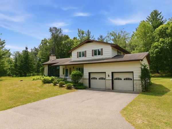 1367 State Road 82, Wisconsin Dells, WI 53965