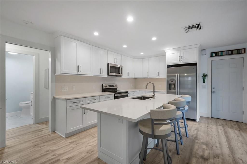 27292 East Dr, Bonita Springs, FL 34135 Photo