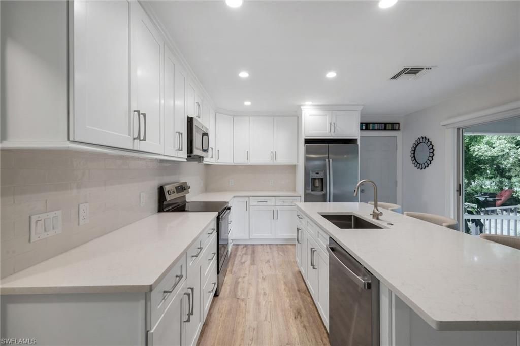 27292 East Dr, Bonita Springs, FL 34135 Photo