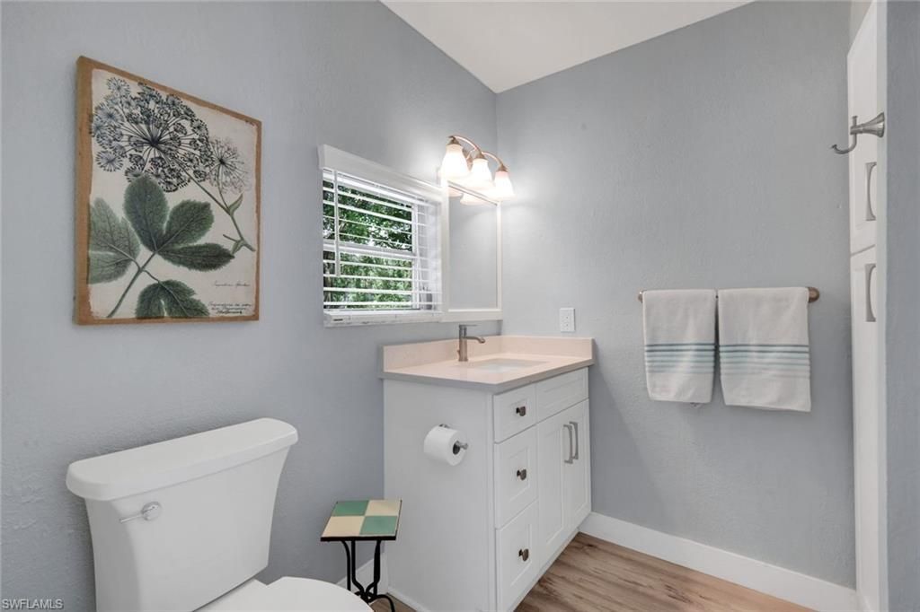 27292 East Dr, Bonita Springs, FL 34135 Photo