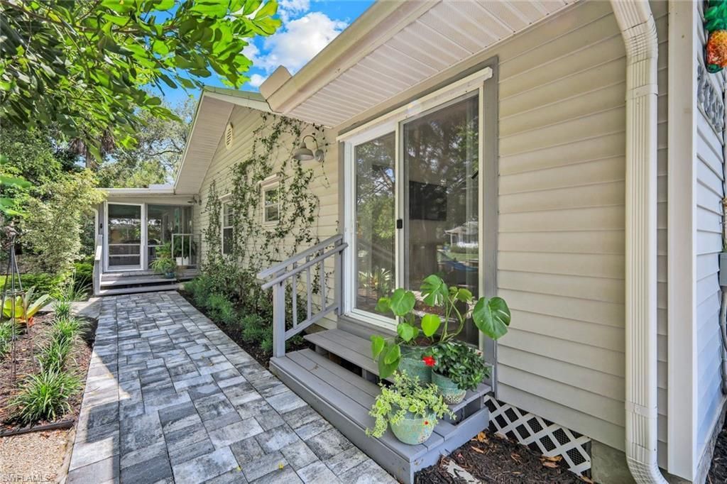 27292 East Dr, Bonita Springs, FL 34135 Photo