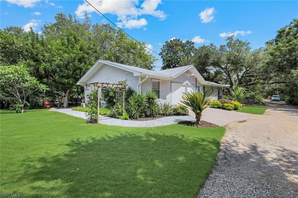 27292 East Dr, Bonita Springs, FL 34135 Photo