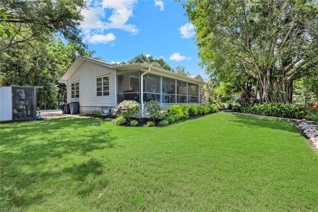 27292 East Dr, Bonita Springs, FL 34135 Photo