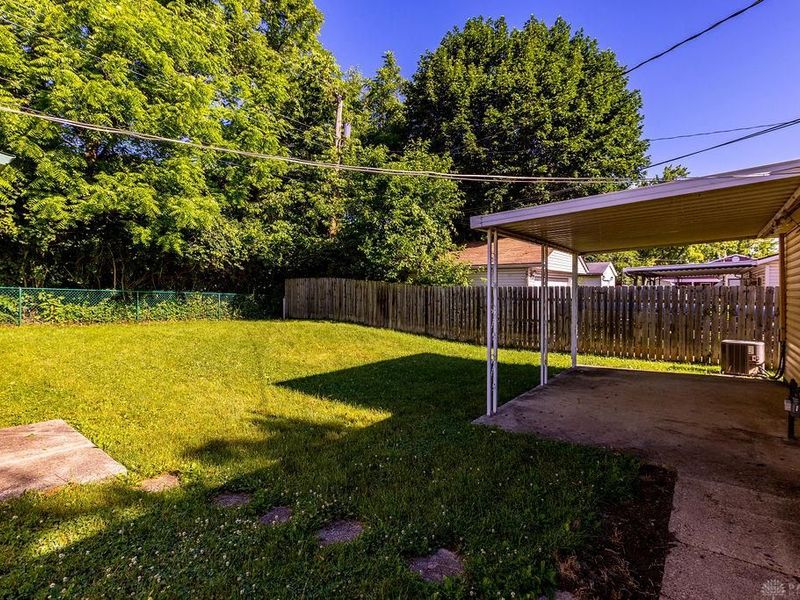 1230 Sanford Drive, Riverside, OH 45432 Photo 4