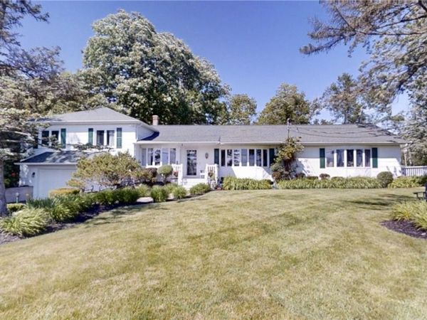 997 W River Road, Grand Island, NY 14072