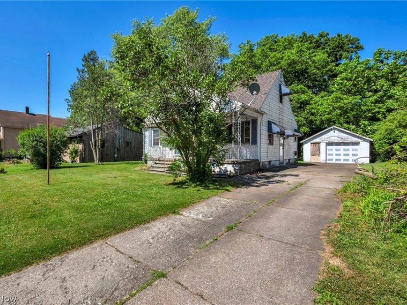 1604 Nebraska Avenue , Lorain, OH 44052 Photo 4