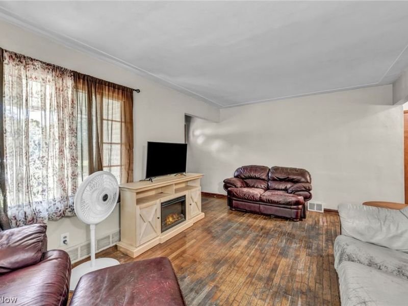 1604 Nebraska Avenue , Lorain, OH 44052 Photo 9