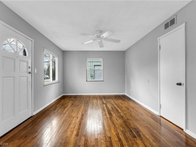 13514 Emery Avenue , Cleveland, OH 44135 Photo 6