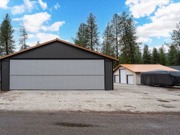 136 Richmond Ln, Chewelah, WA 99109