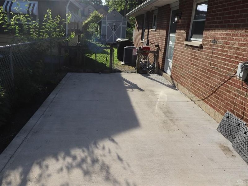 2750 Winton Drive, Kettering, OH 45419 Photo 3