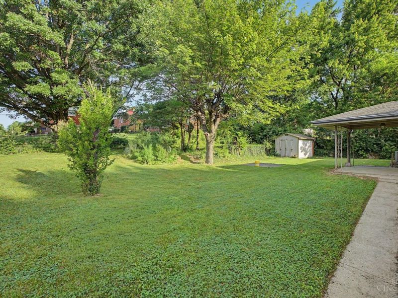 5915 Seiler Drive, Green Township, OH 45239 Photo 10