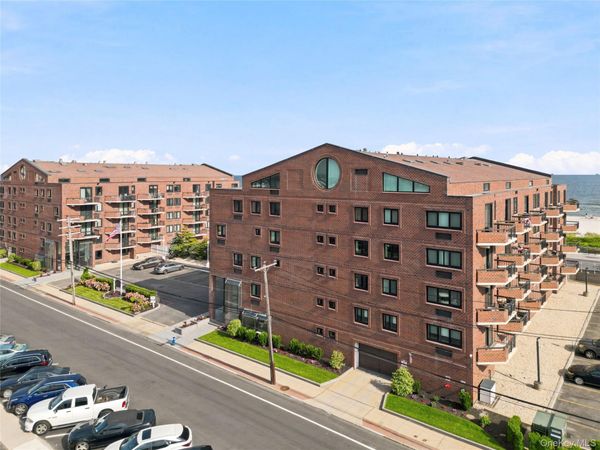 750 W Broadway , Unit 3P, Long Beach, NY 11561