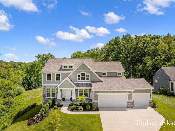 3864 Autumn Acres Court, Rockford, MI 49341