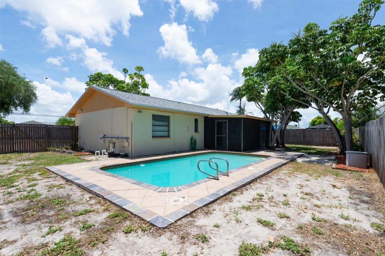 13200 Ridge Road , Largo, FL 33778 Photo