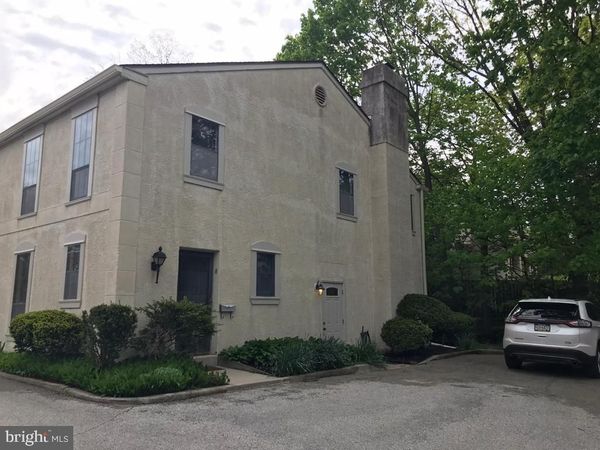 22 LLANFAIR ROAD, Unit 8, ARDMORE, PA 19003