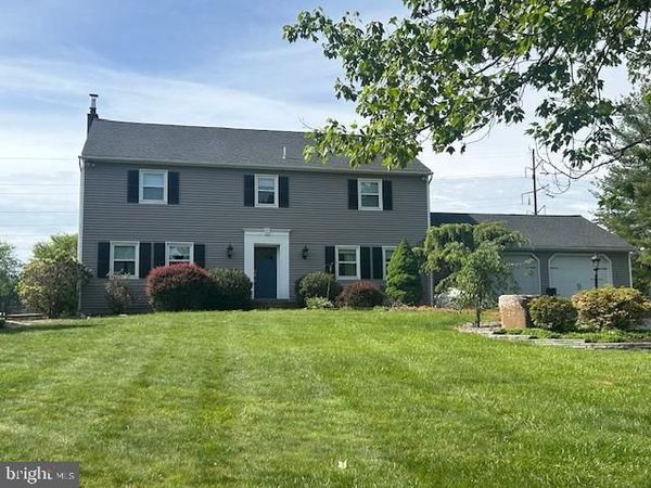 4074 OLD SENTRY ROAD , ALLENTOWN, PA 18104