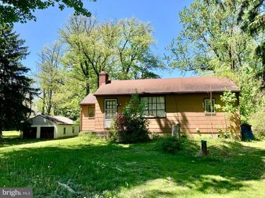 100 & 1111 PARK ROAD, BLANDON, PA 19510