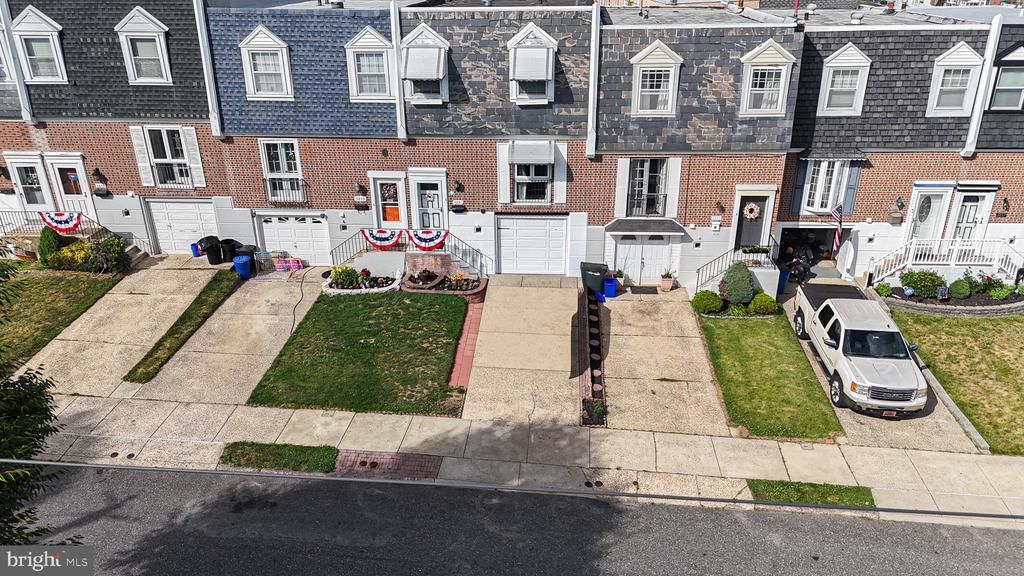 3221 Kilburn Road, Philadelphia, PA 19114 Main Photo