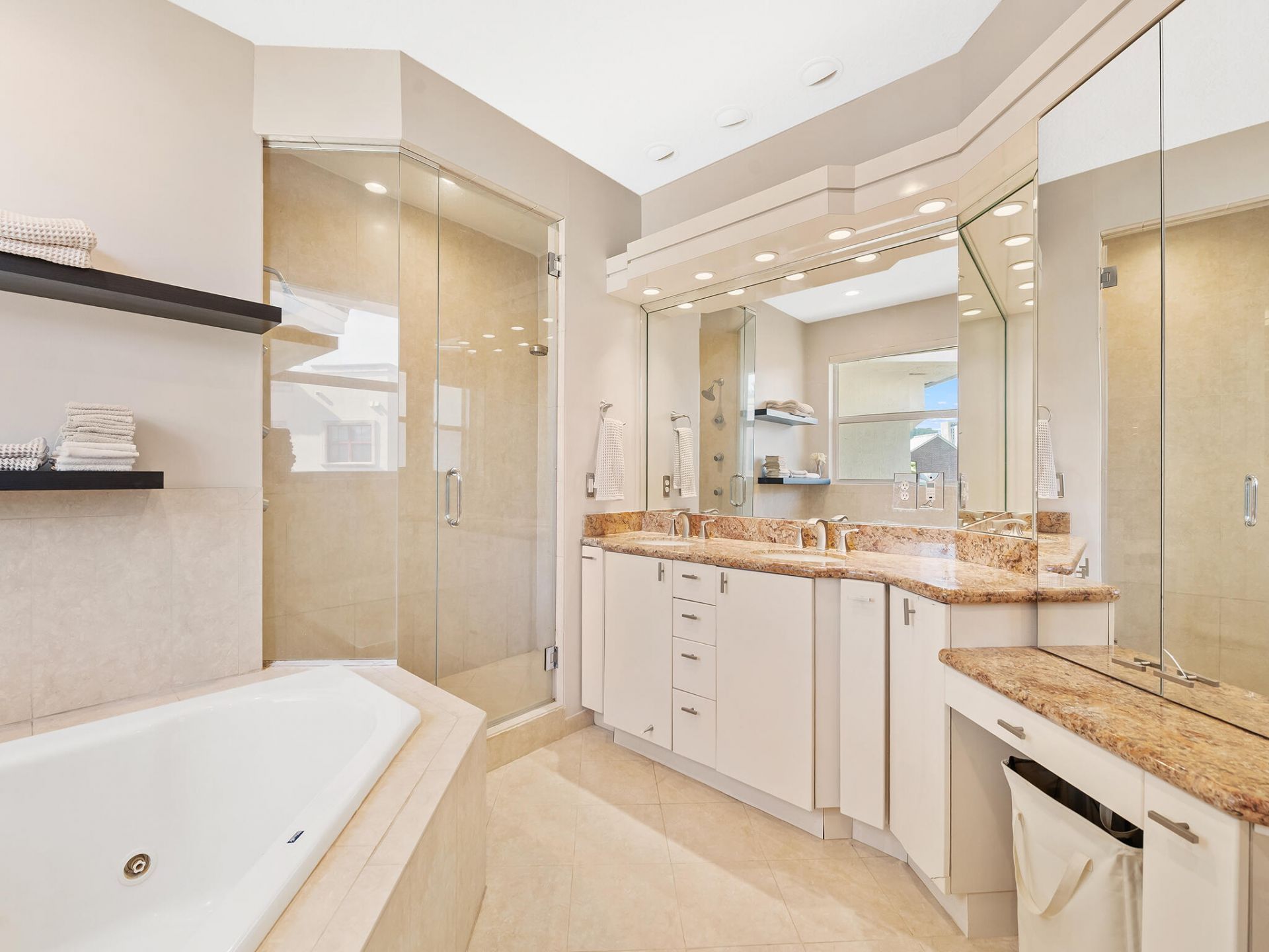 208 SE 10th Terrace, Fort Lauderdale, FL 33301 Photo